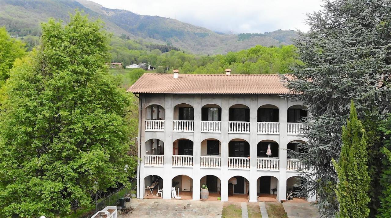 Antica Dimora Del Portico Bed & Breakfast Borgiallo Dış mekan fotoğraf